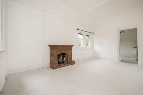 undefined, Egerton Road, Weybridge KT13
