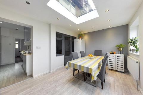 3 bedroom terraced house for sale, Windsor Crescent, Harrow, HA2