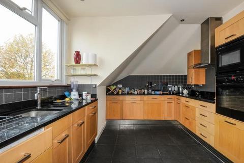2 bedroom flat for sale, Dollis Avenue,  Finchley,  N3