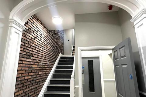 2 bedroom apartment to rent, Clare Road, Halifax