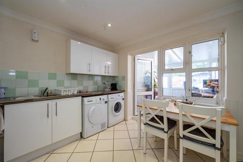2 bedroom semi-detached house for sale, Cockleshell Gardens, Southsea PO4