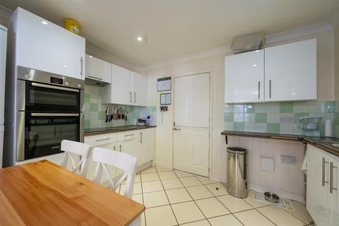 2 bedroom semi-detached house for sale, Cockleshell Gardens, Southsea PO4