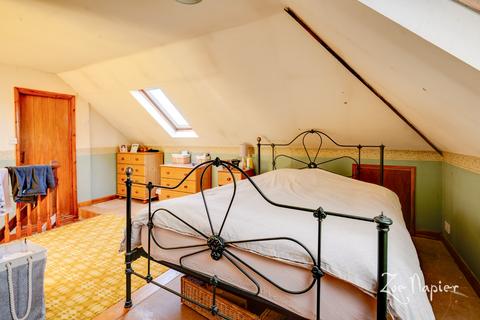 3 bedroom detached house for sale, Brentwood