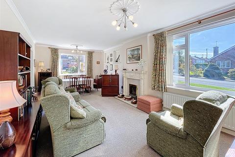 3 bedroom detached bungalow for sale, Cobbs Road, Kenilworth