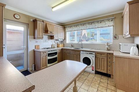 3 bedroom detached bungalow for sale, Cobbs Road, Kenilworth