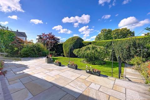 3 bedroom detached bungalow for sale, Cobbs Road, Kenilworth