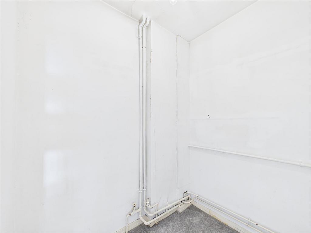 CAM05549 G0-PR0066-STILL003.jpg
