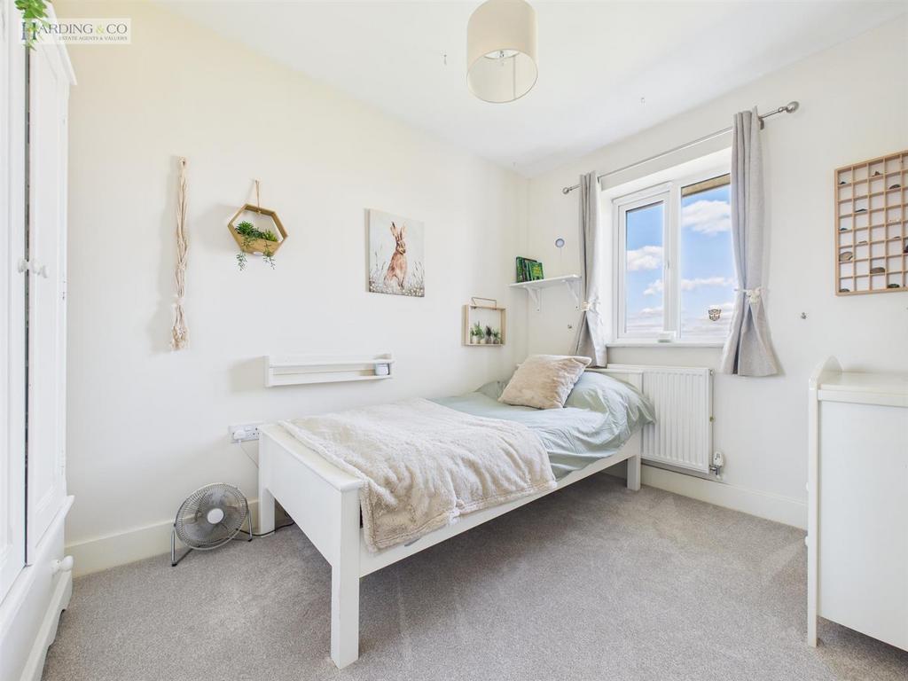 Bedroom 3.jpg