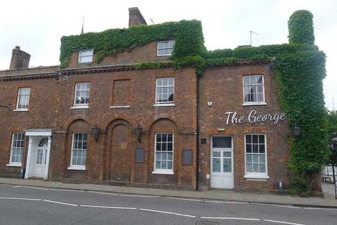 Hospitality to rent, 2 Hitchin St Baldock SG7 6AL