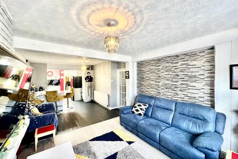 3 bedroom semi-detached house for sale, Nelson Gardens, Whitton/ Hounslow TW3