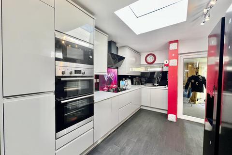 3 bedroom semi-detached house for sale, Nelson Gardens, Whitton/ Hounslow TW3