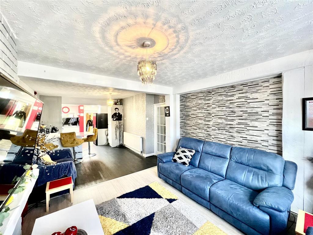 Through Lounge