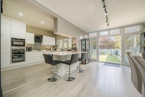 undefined, Kent Gardens, London W13