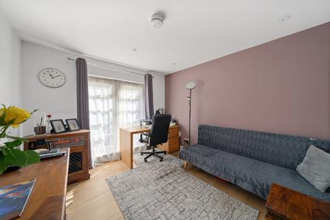 undefined, Evershed Walk, London W4