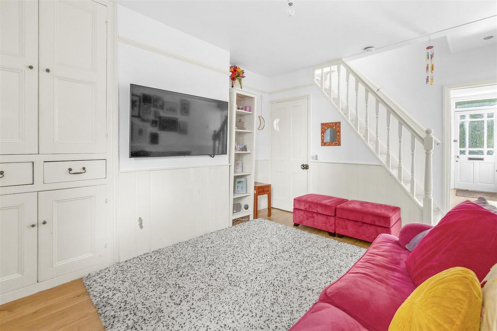 27 Pinions Road, HP13 7 AS-7.jpg