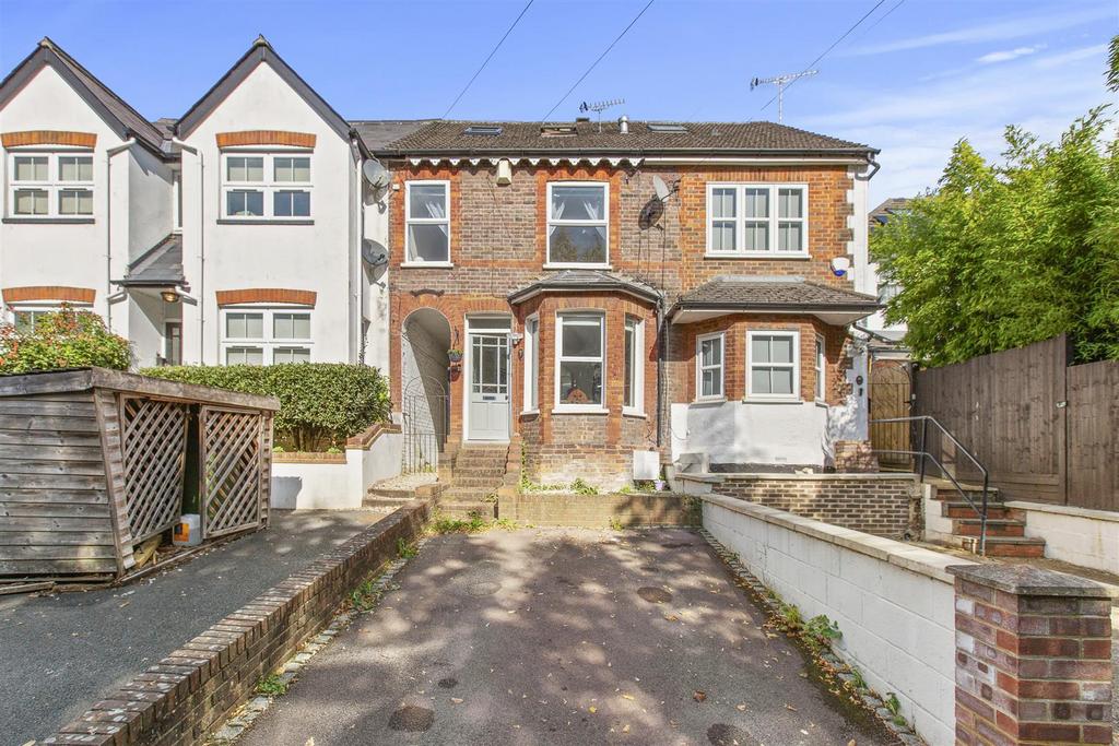 27 Pinions Road, HP13 7 AS-14.jpg