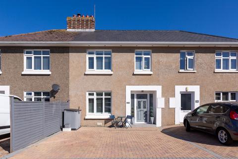 4 Willow Grove, Green Road, St Clement