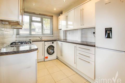 3 bedroom house to rent, Charnwood Road, Hillingdon, Middlesex