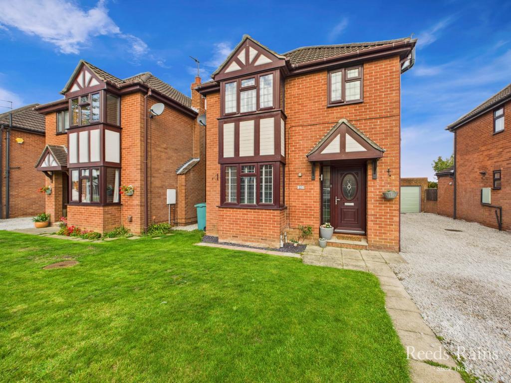 Old Forge Way, Hull HU11 3 bed detached house - £270,000