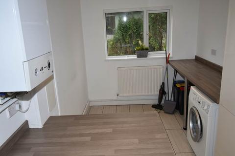 4 bedroom house to rent, Fleet Street, Sandfields, City Centre, , Swansea