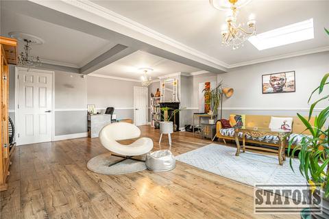 4 bedroom semi-detached house for sale, Barnet Road, Barnet, EN5