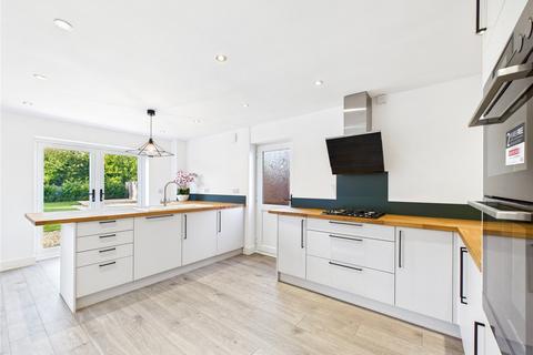 4 bedroom detached house for sale, Alan Way, Colchester, Essex, CO3