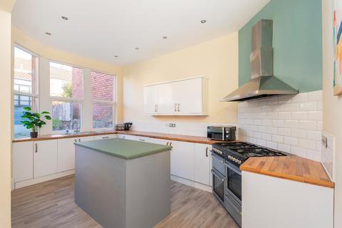 undefined, St. Johns Lane, Bedminster