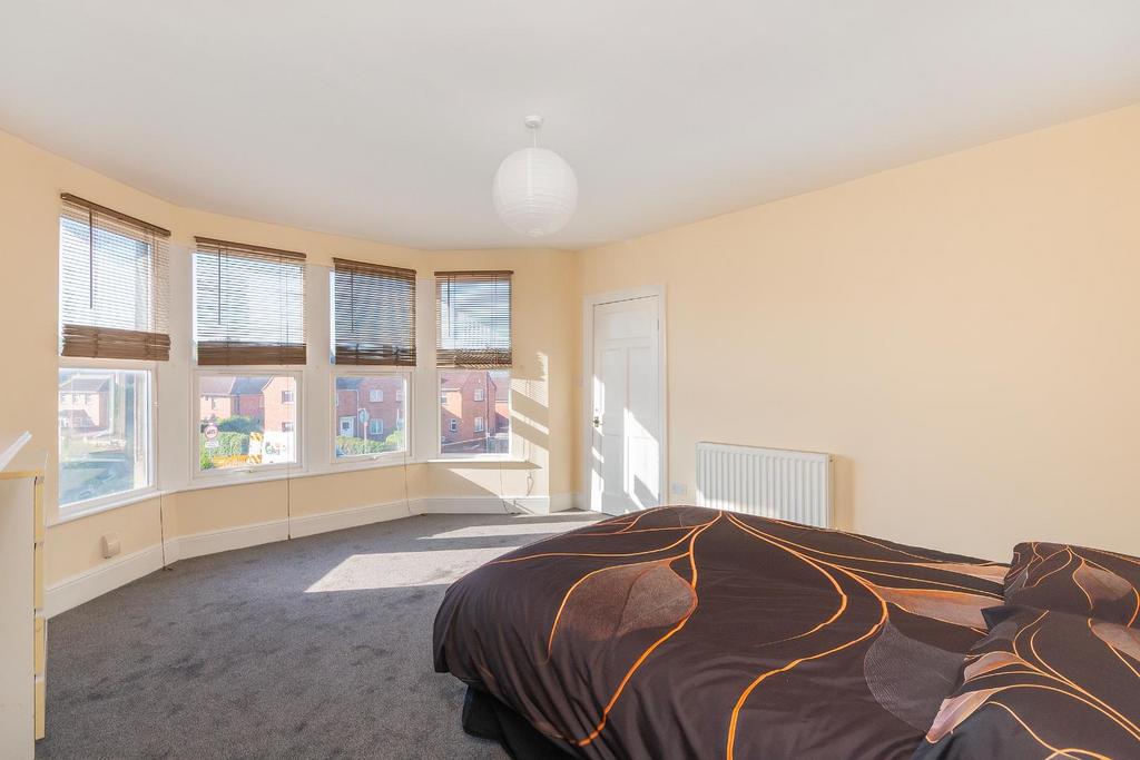 2 S7 J0 LBR - Bedroom F.jpg