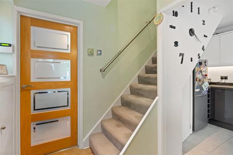 3 bedroom semi-detached house for sale, Wandon Close, Luton