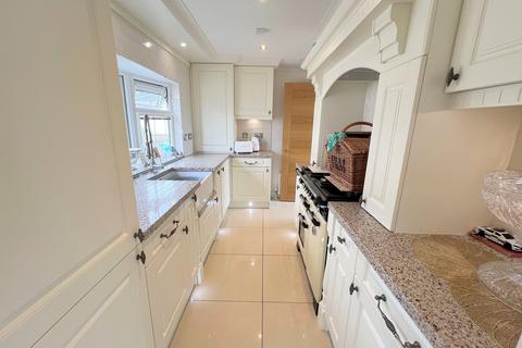 undefined, Fleur-de-lys Park, Pilley Hill, Pilley, Lymington, Hampshire. SO41 5QJ