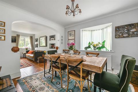 4 bedroom detached house for sale, Ewhurst Close, Hastings