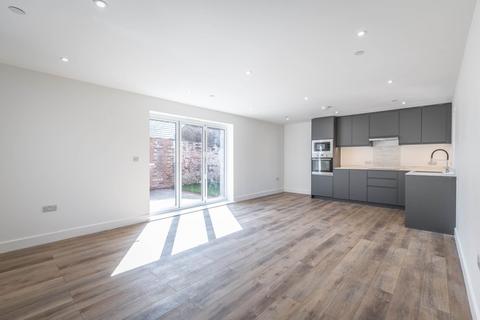 undefined, Grosvenor Mews, Tunbridge Wells (Central location)