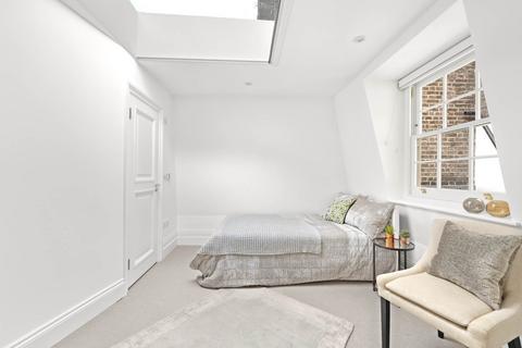 undefined, Warwick Square, London, SW1V