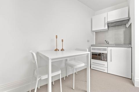 undefined, Warwick Square, London, SW1V