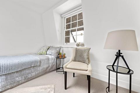 undefined, Warwick Square, London, SW1V