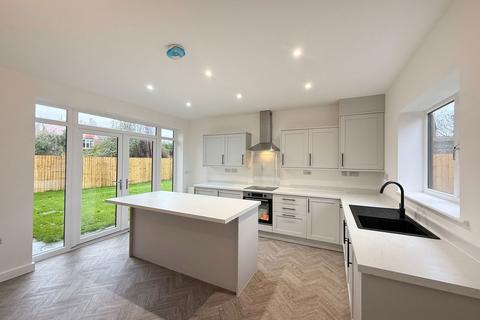 undefined, Southbank Road, Southport PR8