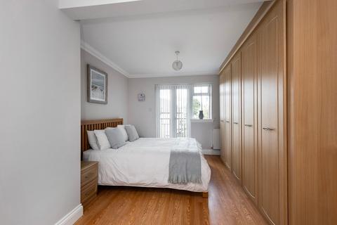 3 Vanburgh Close, Orpington, BR6 8BJ