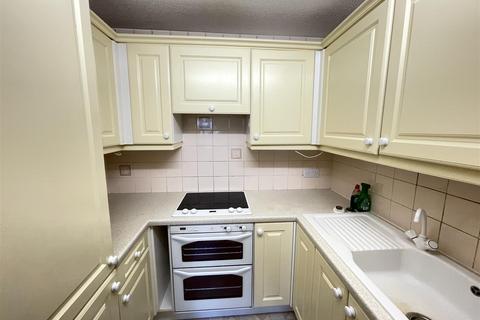 1 bedroom retirement property for sale, Home Sarum House, Salisbury SP2