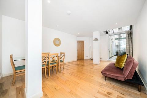 1 bedroom flat to rent, Bartholomew Close, London EC1A