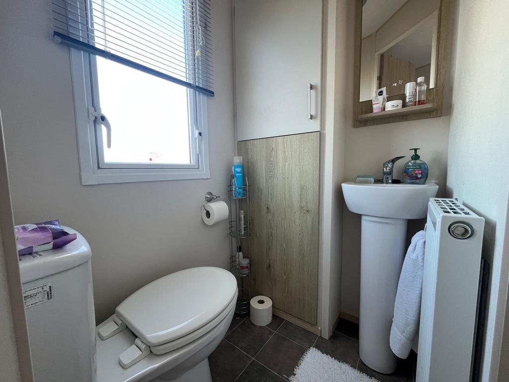 En- suite W.C.