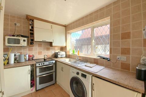 2 bedroom semi-detached house for sale, Old Fleet, Grimsby