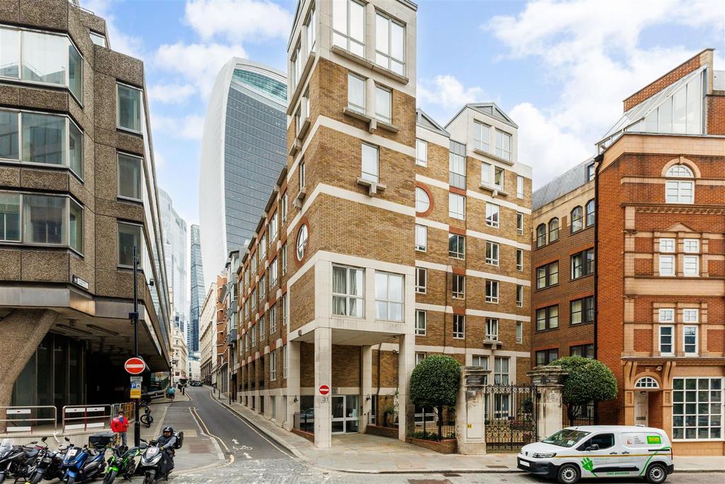 98380 Flat 18 Werna House 31 Monument Street (3).j