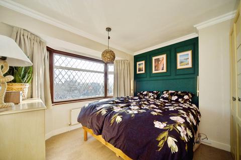 663 Honeypot Lane, Stanmore, HA7 1JE