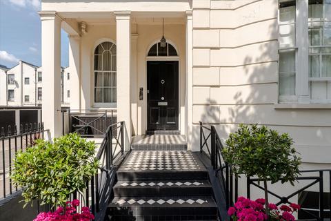 1 bedroom flat for sale, Westbourne Terrace Road, London W2