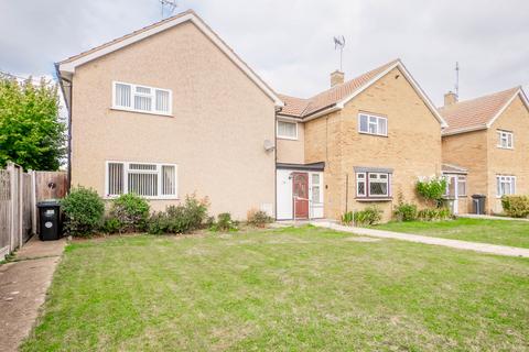 4 bedroom end of terrace house for sale, Falkenham Path, Basildon SS14
