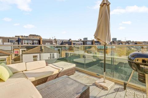 3 bedroom flat for sale, Broughton Road, London, SW6