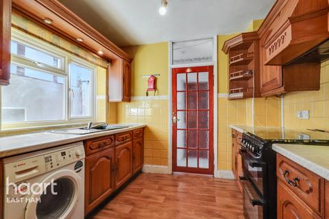 undefined, Dersingham Avenue, London