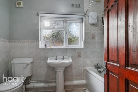 undefined, Dersingham Avenue, London