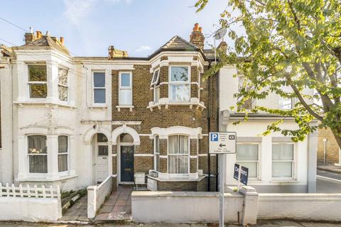 2 bedroom flat for sale, College Road, London NW10