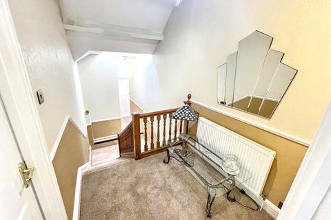 2 bedroom apartment for sale, Lawe Road, Lawe Top, South Shields, Tyne and Wear, NE33 2EN